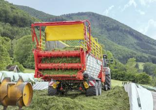 Silagewagens Pöttinger Boss 3240 DB Master