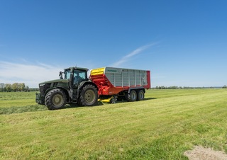 Silagewagens Pöttinger Jumbo 7400
