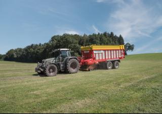 Silagewagens Pöttinger Torro 7010 D 
