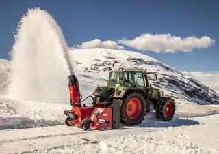 Apparatuur winteronderhoud Sneeuwfrezen Dalen 2110