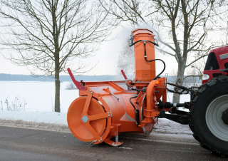 Apparatuur winteronderhoud Sneeuwfrezen Pronar OFW 2.6 