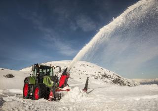 Apparatuur winteronderhoud Sneeuwfrezen Dalen TRA-2011