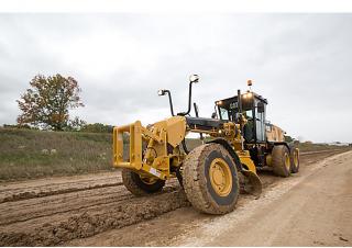 Sorteermachines Caterpillar 140 AWD