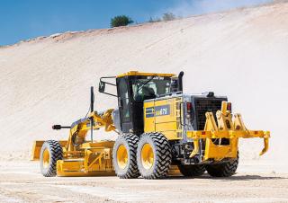 Sorteermachines Komatsu GD675-7E0