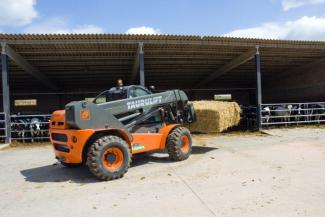 Telescoopladers Ausa T 306 H