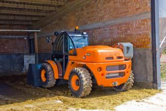 Telescoopladers Ausa T 306 H