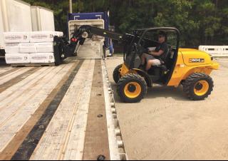 Telescoopladers JCB 504-13