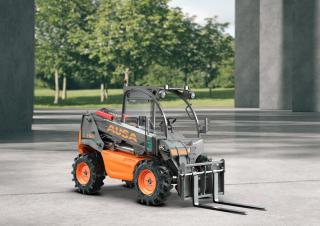 Telescoopladers Ausa T 164 E X4