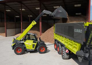 Telescoopladers Claas Scorpion 736