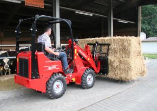 Compacte wielladers Schäffer 2028