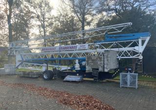 Torenkranen - Trolley-arm - Onder draaiend Zemag Movilift 200