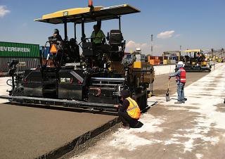Track-asfalteermachines Caterpillar AP655F
