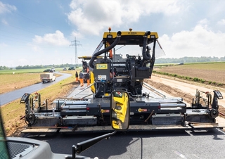 Track-asfalteermachines Bomag BF 800 C 3 S 600