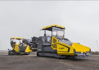 Track-asfalteermachines Bomag BMF 2500 M