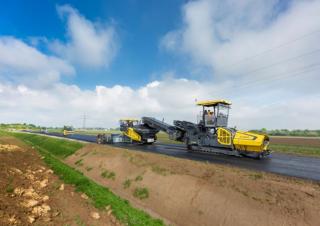 Track-asfalteermachines Bomag BMF 2500 S FLEXMIX