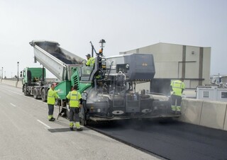 Track-asfalteermachines Vögele Super 1800-3i SprayJet