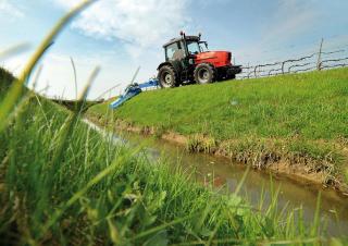Tractoren met tweewielaandrijving SAME Dorado 90 Classic