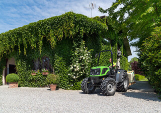 Tractoren met vierwielaandrijving DEUTZ-FAHR 3060