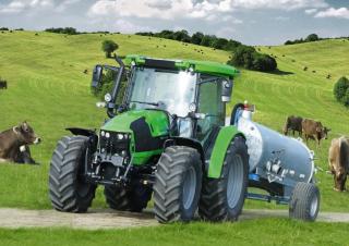 Tractoren met vierwielaandrijving DEUTZ-FAHR 5090 G LS
