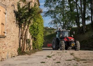 Tractoren met vierwielaandrijving DEUTZ-FAHR 5100 G
