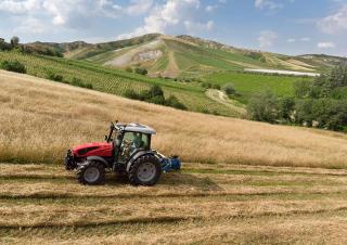 Tractoren met vierwielaandrijving DEUTZ-FAHR 5100 G