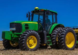Tractoren met vierwielaandrijving John Deere 6150J