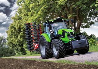 Tractoren met vierwielaandrijving DEUTZ-FAHR 6205 Agrotron TTV