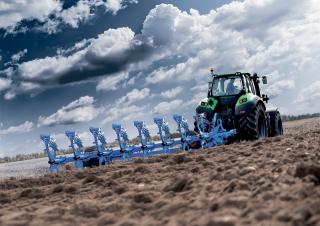 Tractoren met vierwielaandrijving DEUTZ-FAHR 9310 Agrotron TTV