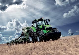 Tractoren met vierwielaandrijving DEUTZ-FAHR 9310 Agrotron TTV