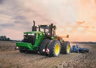 Tractoren met vierwielaandrijving John Deere 9R 490