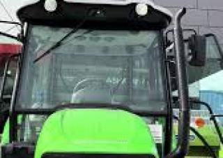 Tractoren met vierwielaandrijving DEUTZ-FAHR Agrofarm 4075