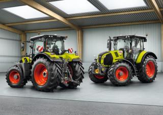 Tractoren met vierwielaandrijving Claas Arion 530 Hexashift