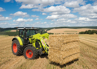Tractoren met vierwielaandrijving Claas Arion 530 Hexashift