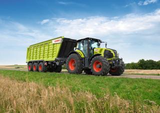 Tractoren met vierwielaandrijving Claas Axion 870 Cmatic 