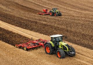Tractoren met vierwielaandrijving Claas Axion 920 