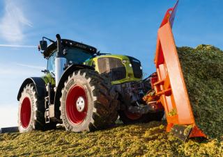 Tractoren met vierwielaandrijving Claas Axion 950 
