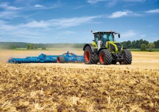 Tractoren met vierwielaandrijving Claas Axion 960 