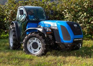 Tractoren met vierwielaandrijving BCS Eagle 85 RS SDT