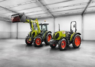 Tractoren met vierwielaandrijving Claas Elios 210 Basic 