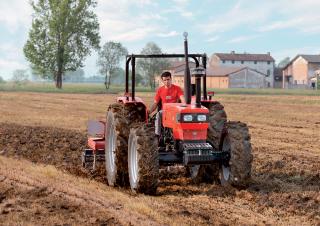 Tractoren met vierwielaandrijving SAME Explorer Special 80
