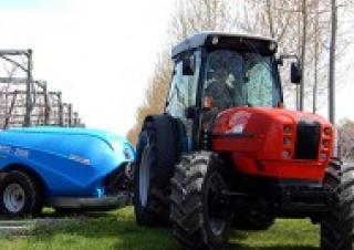 Tractoren met vierwielaandrijving SAME FRUTTETO³ CLASSIC 100