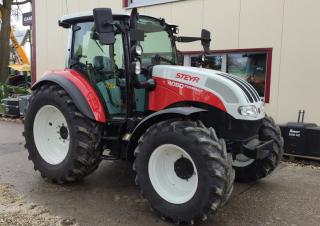 Tractoren met vierwielaandrijving Steyr Kompakt 4090 HILO