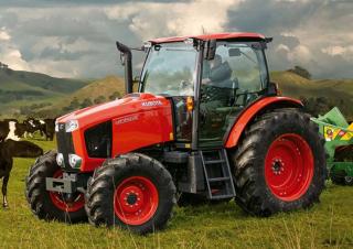 Tractoren met vierwielaandrijving Kubota M126GX
