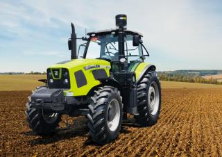 Tractoren met vierwielaandrijving Zoomlion RS1304