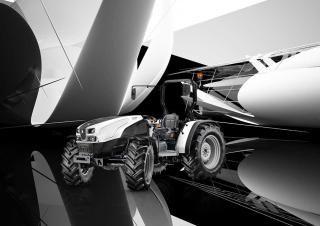 Tractoren met vierwielaandrijving Lamborghini Strike 105 TB