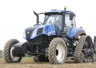 Tractoren met vierwielaandrijving New Holland T8.435 UC Smart Trax 