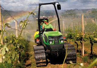 Tractoren met vierwielaandrijving DEUTZ-FAHR 5115 KM
