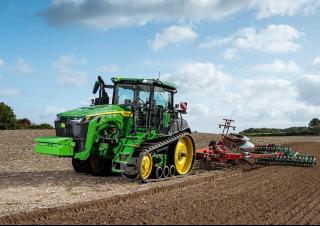 Tractors met rubberwielen John Deere 8RT 410 
