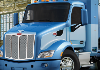 Trucks Trekkers Peterbilt 579 UltraLoft PACCAR MX-11 430