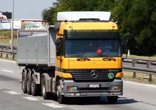 Trucks Trekkers Mercedes-Benz Actros 1838 LS 4x2